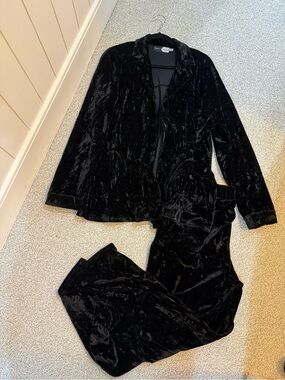 Piper & Scoot Velvet Set